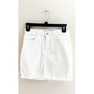 5/$15 MUST BUNDLE Classic White Mini Skirt